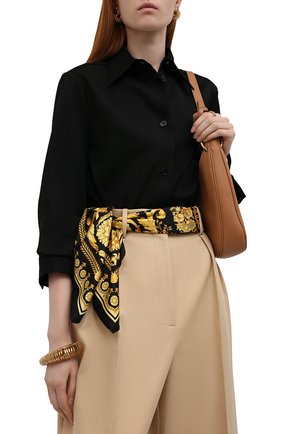 Женский шелковый платок VERSACE черного цвета по цене 32600 руб., арт. IF09001/IT02283 | Фото 2 Женский шелковый платок VERSACE черного цвета, арт. IF09001/IT02283 | Фото 2