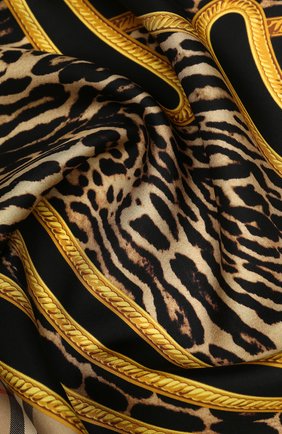 Женский шелковый платок BURBERRY бежевого цвета по цене 27700 руб., арт. 8025568 | Фото 2 Женский шелковый платок BURBERRY бежевого цвета, арт. 8025568 | Фото 2