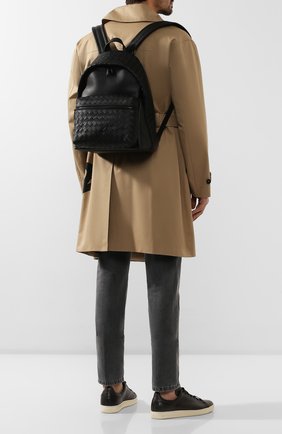 Мужской кожаный рюкзак BOTTEGA VENETA черного цвета по цене 199500 руб., арт. 599634/VCPQ2 | Фото 2 Мужской кожаный рюкзак BOTTEGA VENETA черного цвета, арт. 599634/VCPQ2 | Фото 2