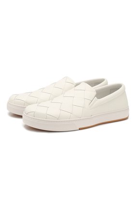 Мужские кожаные слипоны BOTTEGA VENETA белого цвета по цене 83500 руб., арт. 608751/VT031 | Фото 1 Мужские кожаные слипоны BOTTEGA VENETA белого цвета, арт. 608751/VT031 | Фото 1 (Материал внутренний: Натуральная кожа; Стили: Кэжуэл; Материал внешний: Кожа; Региональные ограничения белый список (Axapta Mercury): RU)