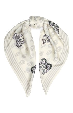 Женский шелковый платок ALEXANDER MCQUEEN кремвого цвета по цене 17100 руб., арт. 610165/3001Q | Фото 1 Женский шелковый платок ALEXANDER MCQUEEN кремвого цвета, арт. 610165/3001Q | Фото 1
