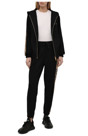 Женские хлопковые брюки BURBERRY черного цвета по цене 40600 руб., арт. 8024541 | Фото 2 Женские хлопковые брюки BURBERRY черного цвета, арт. 8024541 | Фото 2