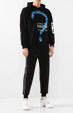 Мужской джоггеры GIVENCHY черного цвета по цене 73400 руб., арт. BM50HQ300B | Фото 2 Мужской джоггеры GIVENCHY черного цвета, арт. BM50HQ300B | Фото 2