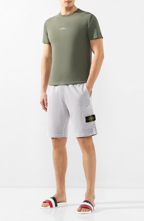 Мужские шлепанцы MONCLER белого цвета по цене 13000 руб., арт. F1-09A-4C700-00-01A49 | Фото 2 Мужские шлепанцы MONCLER белого цвета, арт. F1-09A-4C700-00-01A49 | Фото 2