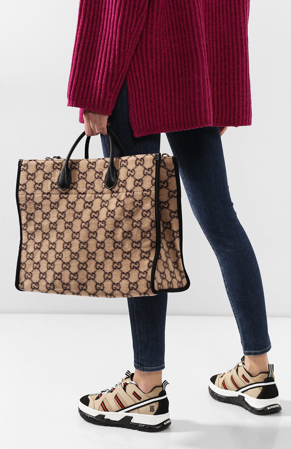 Женский сумка-тоут GUCCI бежевого цвета по цене 119500 руб., арт. 598169/G38ET | Фото 2 Женский сумка-тоут GUCCI бежевого цвета, арт. 598169/G38ET | Фото 2