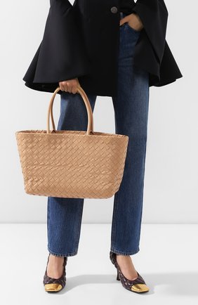Женская сумка-тоут BOTTEGA VENETA светло-розового цвета по цене 226500 руб., арт. 600504/VCPP1 | Фото 2 Женская сумка-тоут BOTTEGA VENETA светло-розового цвета, арт. 600504/VCPP1 | Фото 2