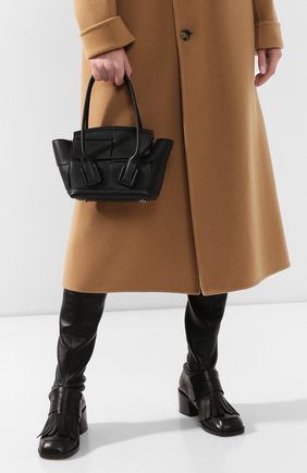 Женская сумка arco 29 BOTTEGA VENETA черного цвета по цене 158500 руб., арт. 600606/VCP11 | Фото 2 Женская сумка arco 29 BOTTEGA VENETA черного цвета, арт. 600606/VCP11 | Фото 2