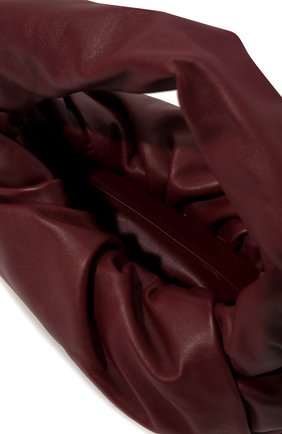Женская сумка shoulder pouch BOTTEGA VENETA бордового цвета, арт. 610524/VCP40 | Фото 5 (Сумки-технические: Сумки top-handle; Материал: Натуральная кожа; Региональные ограничения белый список (Axapta Mercury): RU; Размер: large)