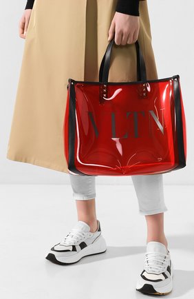 Женский сумка-тоут valentino garavani grande plage small VALENTINO красного цвета по цене 75350 руб., арт. TW2B0D21/MCE | Фото 2 Женский сумка-тоут valentino garavani grande plage small VALENTINO красного цвета, арт. TW2B0D21/MCE | Фото 2