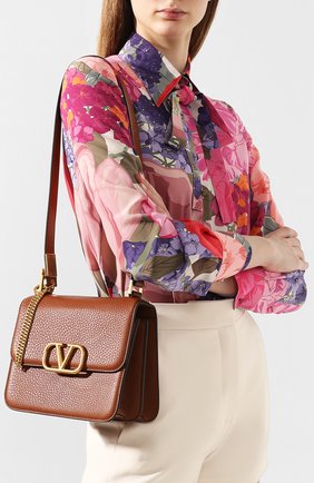 Женская сумка valentino garavani vsling medium VALENTINO коричневого цвета по цене 152000 руб., арт. TW2B0F00/UZZ | Фото 2 Женская сумка valentino garavani vsling medium VALENTINO коричневого цвета, арт. TW2B0F00/UZZ | Фото 2