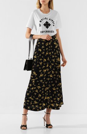 Женская футболка BY MALENE BIRGER белого цвета по цене 5500 руб., арт. Q66652015/NAYAH | Фото 2 Женская футболка BY MALENE BIRGER белого цвета, арт. Q66652015/NAYAH | Фото 2