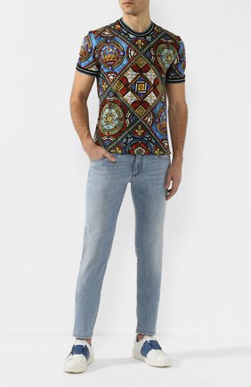 Мужские джинсы DOLCE & GABBANA голубого цвета по цене 34950 руб., арт. GY07LD/G8BZ1 | Фото 2 Мужские джинсы DOLCE & GABBANA голубого цвета, арт. GY07LD/G8BZ1 | Фото 2
