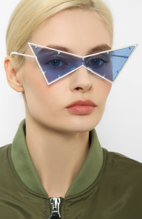 Женские солнцезащитные очки KENZO белого цвета по цене 29300 руб., арт. KZ40030U 21V | Фото 2 Женские солнцезащитные очки KENZO белого цвета, арт. KZ40030U 21V | Фото 2 (Статус проверки: Проверена категория; Тип очков: С/з; Региональные ограничения белый список (Axapta Mercury): RU; Кросс-КТ: С/з-унисекс; Очки форма: Over-size, Креативные; Оптика Гендер: оптика-унисекс)