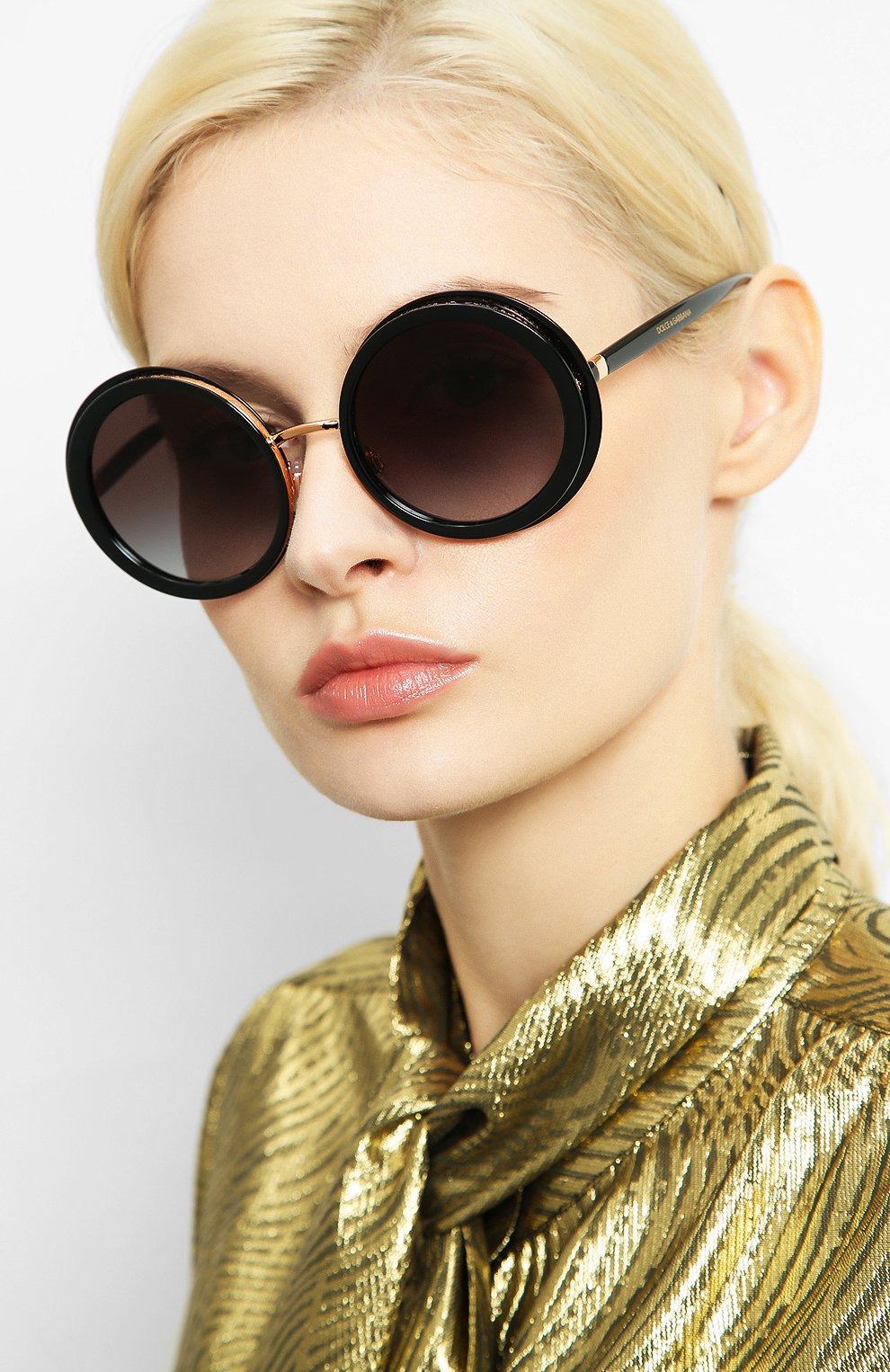 Женские солнцезащитные очки DOLCE & GABBANA черного цвета по цене 16300 руб., арт. 6127-501/8G | Фото 2 Женские солнцезащитные очки DOLCE & GABBANA черного цвета, арт. 6127-501/8G | Фото 2