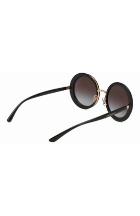 Женские солнцезащитные очки DOLCE & GABBANA черного цвета по цене 16300 руб., арт. 6127-501/8G | Фото 4 Женские солнцезащитные очки DOLCE & GABBANA черного цвета, арт. 6127-501/8G | Фото 4