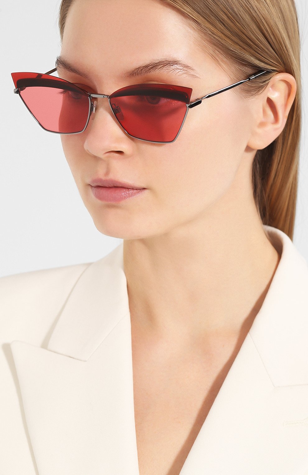 Женские солнцезащитные очки VALENTINO бордового цвета, арт. 2029-300584 | Фото 2 (Тип очков: С/з; Статус проверки: Проверена категория; Очки форма: Cat-eye)