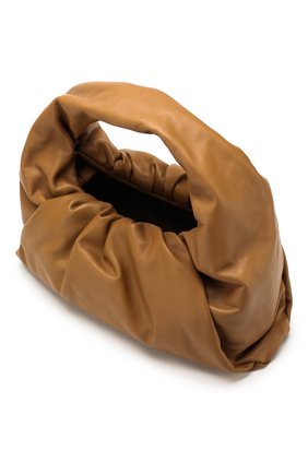 Женская сумка shoulder pouch BOTTEGA VENETA бежевого цвета по цене 199500 руб., арт. 610524/VCP40 | Фото 4 Женская сумка shoulder pouch BOTTEGA VENETA бежевого цвета, арт. 610524/VCP40 | Фото 4