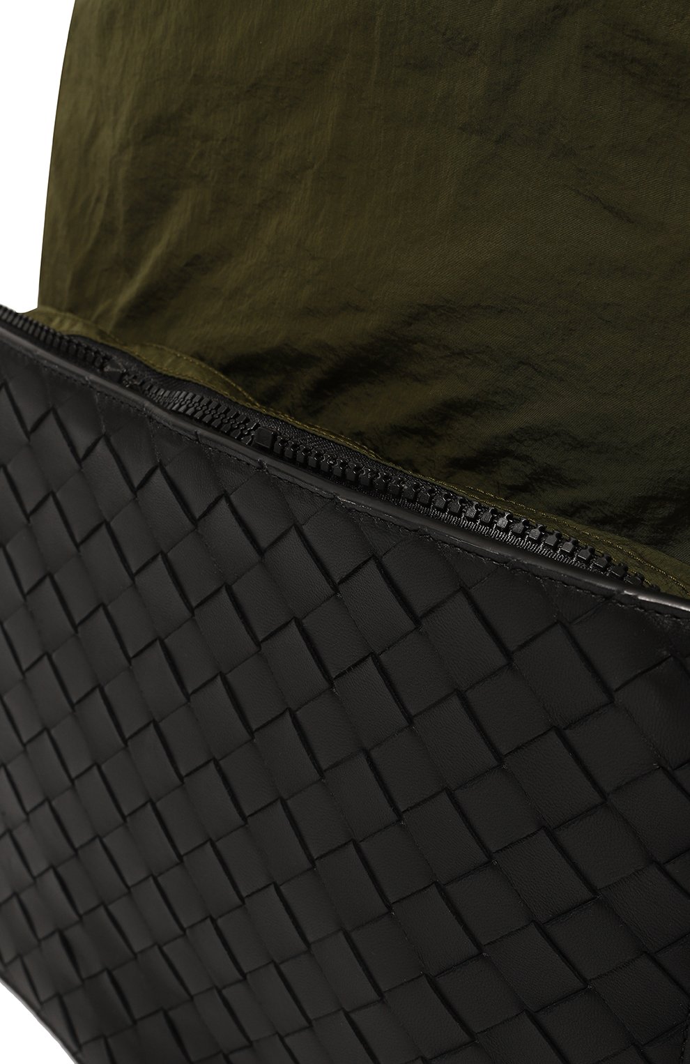 Мужской комбинированный рюкзак BOTTEGA VENETA хаки цвета по цене 63950 руб., арт. 609854/VCQG1 | Фото 3 Мужской комбинированный рюкзак BOTTEGA VENETA хаки цвета, арт. 609854/VCQG1 | Фото 3