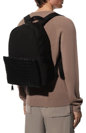Мужской комбинированный рюкзак BOTTEGA VENETA черного цвета по цене 63950 руб., арт. 609854/VCQG1 | Фото 2 Мужской комбинированный рюкзак BOTTEGA VENETA черного цвета, арт. 609854/VCQG1 | Фото 2