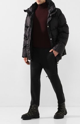 Пуховик 6 Moncler 1017 Alyx 9SM | Фото №2 Пуховик 6 Moncler 1017 Alyx 9SM | Фото №2