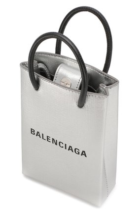 Кожаный чехол shopping для телефона BALENCIAGA серебряного цвета по цене 0 руб., арт. 593826/0AI4N | Фото 4 Кожаный чехол shopping для телефона BALENCIAGA серебряного цвета, арт. 593826/0AI4N | Фото 4 (Женское Кросс-КТ: Кожа iPhone; Материал: Кожа)