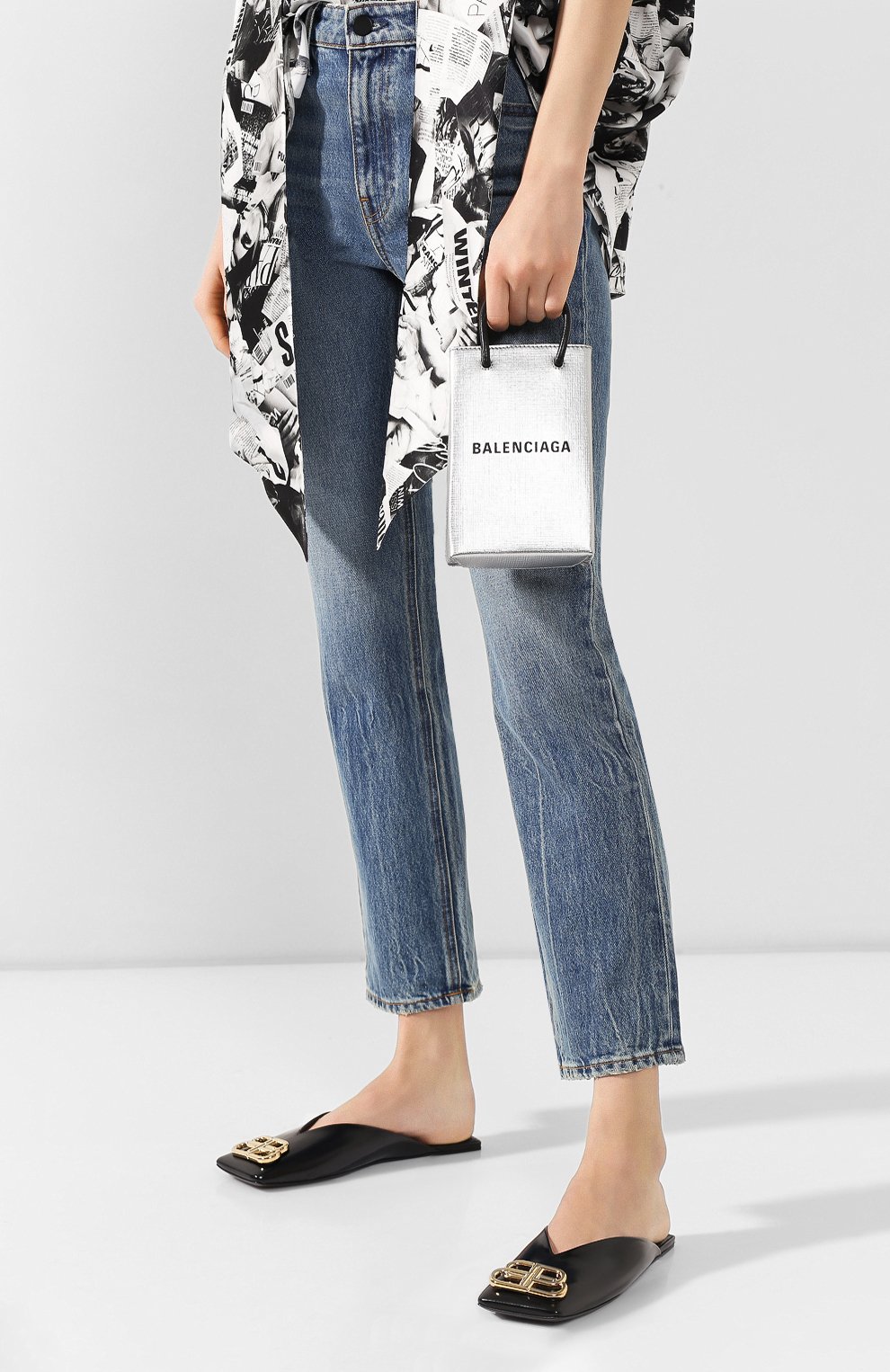 Кожаный чехол shopping для телефона BALENCIAGA серебряного цвета по цене 0 руб., арт. 593826/0AI4N | Фото 5 Кожаный чехол shopping для телефона BALENCIAGA серебряного цвета, арт. 593826/0AI4N | Фото 5 (Женское Кросс-КТ: Кожа iPhone; Материал: Кожа)