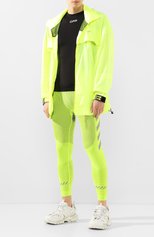 Мужская куртка OFF-WHITE желтого цвета, арт. 0MEB014R20D160216210 | Фото 2 (Кросс-КТ: Куртка, Ветровка; Рукава: Длинные; Длина (верхняя одежда): До середины бедра; Материал внешний: Синтетический материал, Полиэстер; Материал подклада: Синтетический материал; Мужское Кросс-КТ: Верхняя одежда; Статус проверки: Проверена категория)