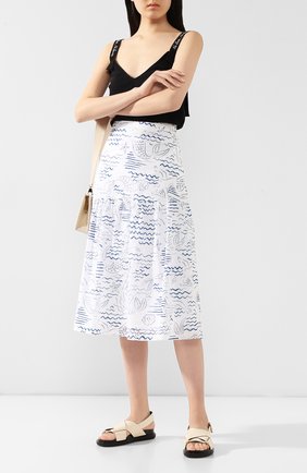 Женская хлопковая юбка KENZO голубого цвета по цене 43150 руб., арт. FA52JU13357A | Фото 2 Женская хлопковая юбка KENZO голубого цвета, арт. FA52JU13357A | Фото 2 (Материал подклада: Хлопок; Материал внешний: Хлопок; Длина Ж (юбки, платья, шорты): Миди; Статус проверки: Проверена категория)