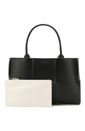 Женский сумка arco tote BOTTEGA VENETA черного цвета по цене 170500 руб., арт. 609175/VMAY3 | Фото 5 Женский сумка arco tote BOTTEGA VENETA черного цвета, арт. 609175/VMAY3 | Фото 5