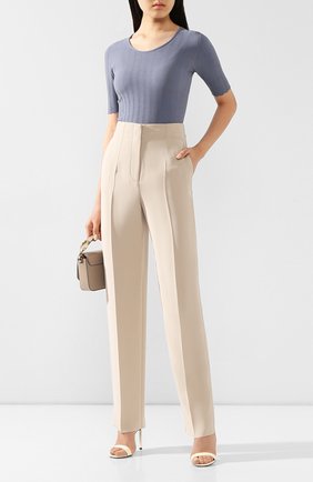 Женский топ GIORGIO ARMANI синего цвета по цене 43700 руб., арт. 3HAMA2/AMA1Z | Фото 2 Женский топ GIORGIO ARMANI синего цвета, арт. 3HAMA2/AMA1Z | Фото 2 (Материал внешний: Синтетический материал; Рукава: Короткие; Длина (для топов): Стандартные)