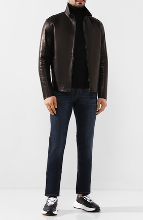 Мужская кожаная куртка GIORGIO ARMANI черного цвета по цене 447500 руб., арт. 5SR12P/5SP18 | Фото 2 Мужская кожаная куртка GIORGIO ARMANI черного цвета, арт. 5SR12P/5SP18 | Фото 2 (Рукава: Длинные; Материал подклада: Вискоза; Мужское Кросс-КТ: Кожа и замша, Верхняя одежда; Длина (верхняя одежда): Короткие; Кросс-КТ: Куртка; Материал внешний: Натуральная кожа; Региональные ограничения белый список (Axapta Mercury): RU)