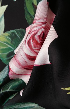 Женский шелковый платок DOLCE & GABBANA черного цвета по цене 26100 руб., арт. FN090R/GDS16 | Фото 2 Женский шелковый платок DOLCE & GABBANA черного цвета, арт. FN090R/GDS16 | Фото 2