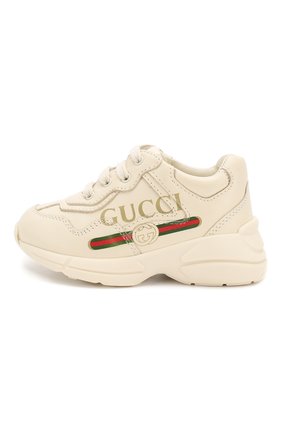 Детские кожаные кроссовки GUCCI белого цвета по цене 37700 руб., арт. 579317/DRW00 | Фото 2 Детские кожаные кроссовки GUCCI белого цвета, арт. 579317/DRW00 | Фото 2 (Материал внутренний: Натуральная кожа; Стили: Гранж)