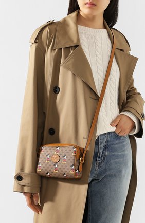 Женская сумка disney x gucci GUCCI коричневого цвета по цене 70100 руб., арт. 602536/HWUBM | Фото 2 Женская сумка disney x gucci GUCCI коричневого цвета, арт. 602536/HWUBM | Фото 2