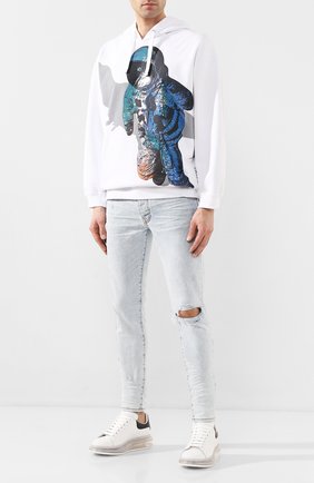 Мужские кожаные кеды ALEXANDER MCQUEEN белого цвета по цене 29925 руб., арт. 604232/WHX98 | Фото 2 Мужские кожаные кеды ALEXANDER MCQUEEN белого цвета, арт. 604232/WHX98 | Фото 2