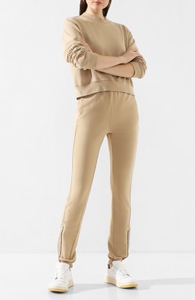 Женские хлопковые джоггеры COTTON CITIZEN бежевого цвета по цене 24850 руб., арт. W417861 | Фото 2 Женские хлопковые джоггеры COTTON CITIZEN бежевого цвета, арт. W417861 | Фото 2