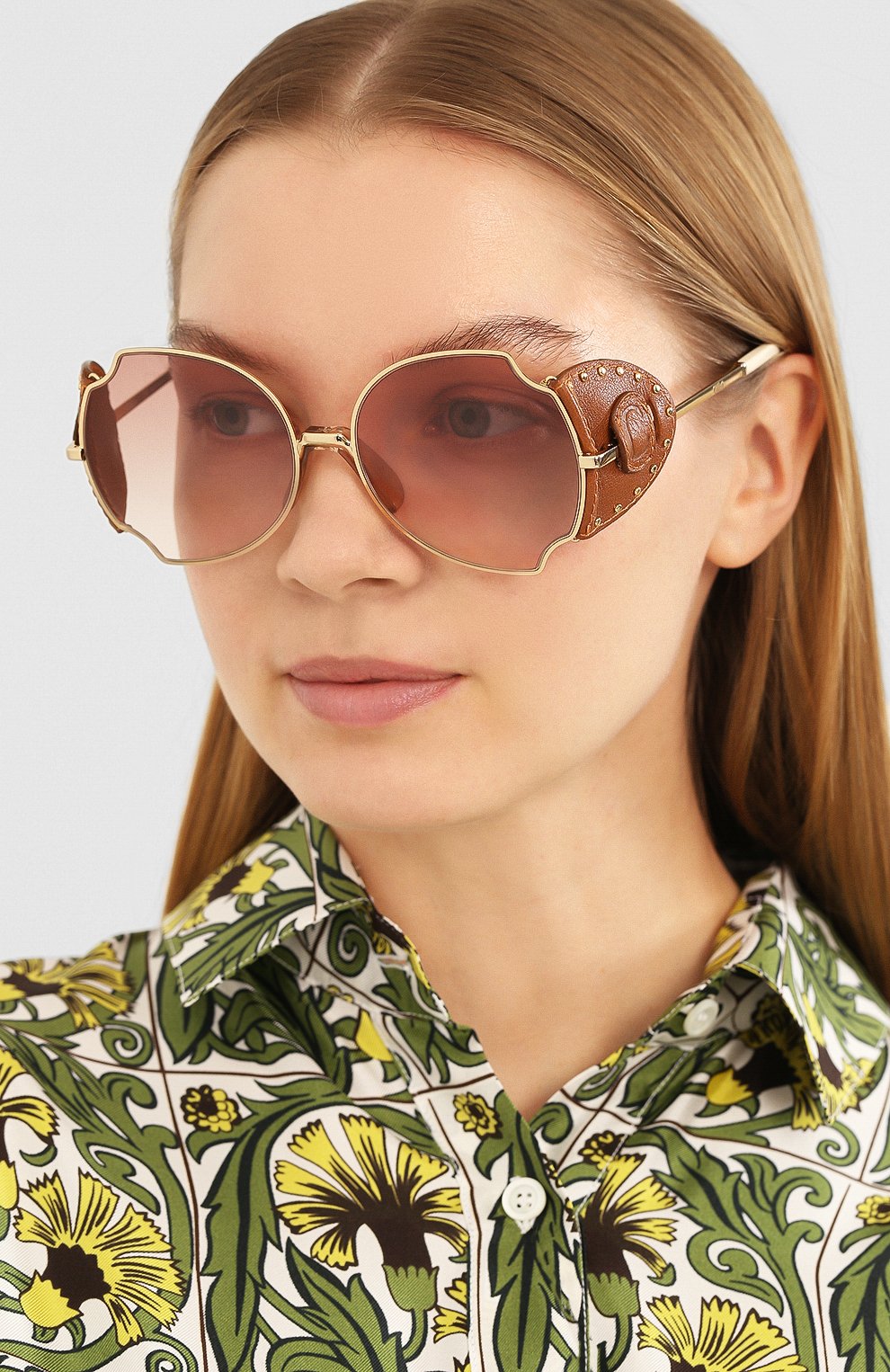 Женские солнцезащитные очки CHLOÉ золотого цвета по цене 36050 руб., арт. 166SL-722 | Фото 2 Женские солнцезащитные очки CHLOÉ золотого цвета, арт. 166SL-722 | Фото 2