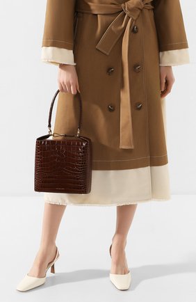 Женская сумка lucie REJINA PYO коричневого цвета по цене 57900 руб., арт. B43/LEATHER EMB0SS CR0C | Фото 2 Женская сумка lucie REJINA PYO коричневого цвета, арт. B43/LEATHER EMB0SS CR0C | Фото 2