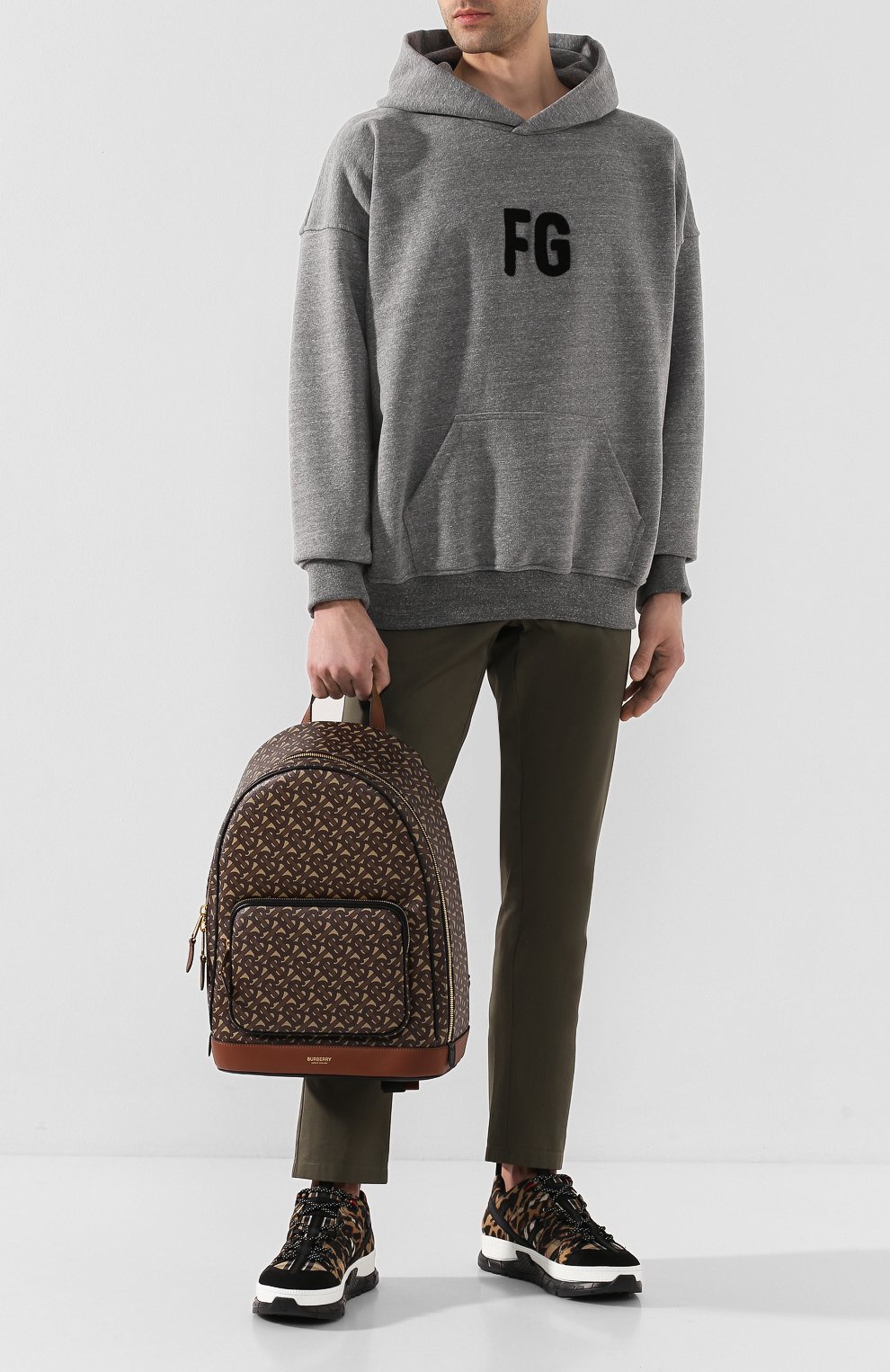 Мужской рюкзак BURBERRY коричневого цвета по цене 83400 руб., арт. 8022543 | Фото 2 Мужской рюкзак BURBERRY коричневого цвета, арт. 8022543 | Фото 2