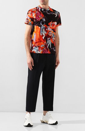Мужские кожаные кроссовки bounce vlogo VALENTINO белого цвета по цене 71950 руб., арт. TY2S0B05/DDS | Фото 2 Мужские кожаные кроссовки bounce vlogo VALENTINO белого цвета, арт. TY2S0B05/DDS | Фото 2