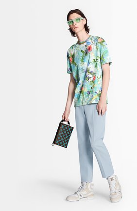 Мужская хлопковая футболка LOUIS VUITTON разноцветного цвета по цене 91500 руб., арт. 1A7QLD | Фото 2 Мужская хлопковая футболка LOUIS VUITTON разноцветного цвета, арт. 1A7QLD | Фото 2