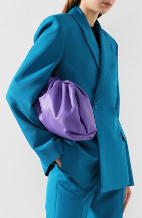 Женский клатч pouch BOTTEGA VENETA сиреневого цвета по цене 193500 руб., арт. 576227/VCP40 | Фото 2 Женский клатч pouch BOTTEGA VENETA сиреневого цвета, арт. 576227/VCP40 | Фото 2