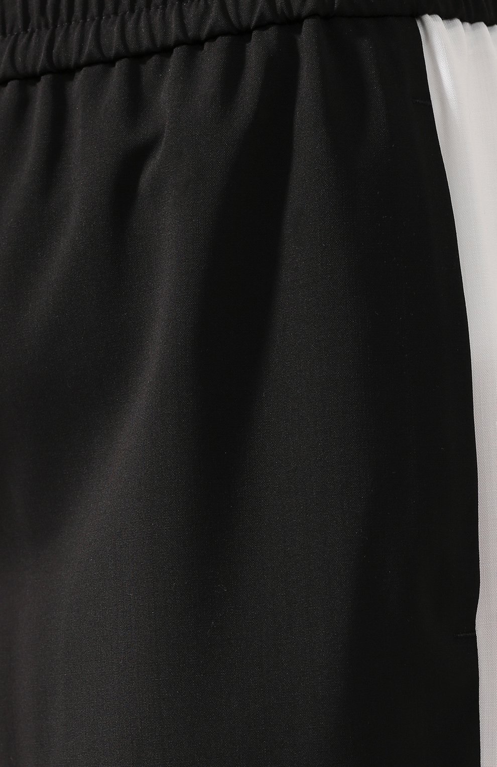 Женские шерстяные брюки ESCADA SPORT черного цвета, арт. 5031937 | Фото 5 (Материал внешний: Шерсть; Длина (брюки, джинсы): Стандартные; Женское Кросс-КТ: Брюки-одежда; Силуэт Ж (брюки и джинсы): Прямые; Статус проверки: Проверена категория)