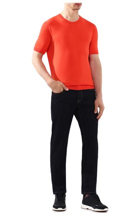 Мужской хлопковый джемпер BRIONI красного цвета по цене 49950 руб., арт. UMR00L/08K01 | Фото 2 Мужской хлопковый джемпер BRIONI красного цвета, арт. UMR00L/08K01 | Фото 2 (Мужское Кросс-КТ: Джемперы; Рукава: Короткие; Материал внешний: Хлопок; Принт: Без принта; Длина (для топов): Стандартные; Вырез: Круглый; Региональные ограничения белый список (Axapta Mercury): RU)