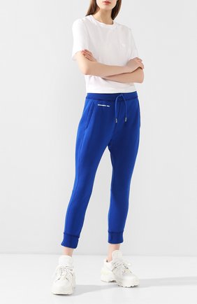 Женские хлопковые джоггеры DSQUARED2 синего цвета по цене 22400 руб., арт. S72KA0989/S25030 | Фото 2 Женские хлопковые джоггеры DSQUARED2 синего цвета, арт. S72KA0989/S25030 | Фото 2