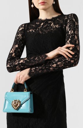 Женская сумка devotion small DOLCE & GABBANA голубого цвета по цене 121500 руб., арт. BB6711/A1037 | Фото 2 Женская сумка devotion small DOLCE & GABBANA голубого цвета, арт. BB6711/A1037 | Фото 2