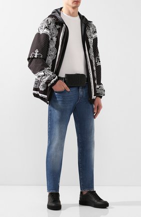 Мужская кожаная поясная сумка DOLCE & GABBANA черного цвета по цене 48450 руб., арт. BP2576/AJ690 | Фото 2 Мужская кожаная поясная сумка DOLCE & GABBANA черного цвета, арт. BP2576/AJ690 | Фото 2