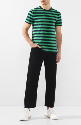 Мужская хлопковая футболка RALPH LAUREN зеленого цвета по цене 18200 руб., арт. 790775617 | Фото 2 Мужская хлопковая футболка RALPH LAUREN зеленого цвета, арт. 790775617 | Фото 2 (Мужское Кросс-КТ: Футболка-одежда; Рукава: Короткие; Материал внешний: Хлопок; Длина (для топов): Стандартные; Стили: Кэжуэл)