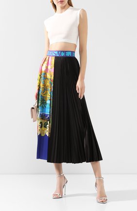 Женская юбка-миди VERSACE JEANS COUTURE разноцветного цвета по цене 33950 руб., арт. A9HVA314-VDP805/S0675 | Фото 2 Женская юбка-миди VERSACE JEANS COUTURE разноцветного цвета, арт. A9HVA314-VDP805/S0675 | Фото 2