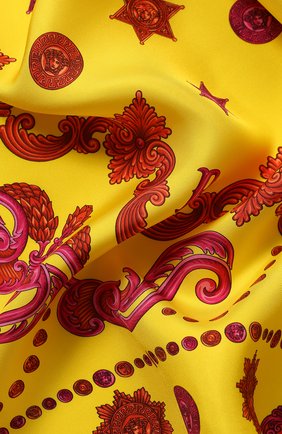 Женский шелковый платок VERSACE желтого цвета по цене 32600 руб., арт. IF09001/A233148 | Фото 2 Женский шелковый платок VERSACE желтого цвета, арт. IF09001/A233148 | Фото 2